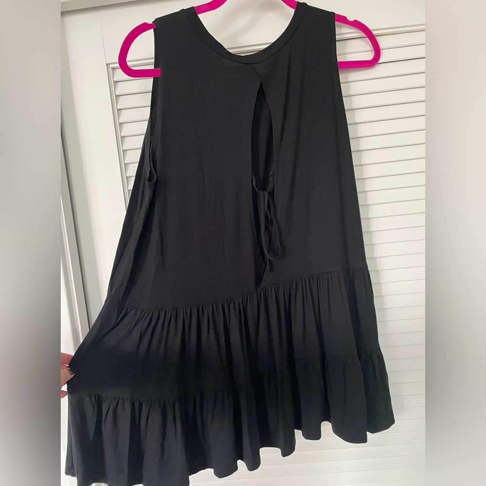 Flowy black tunic